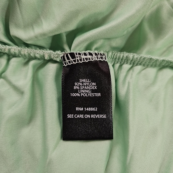 Torrid Stretch Mesh Cropped Shirred Cami Green with Cream Floral Print - Picture 5 of 7